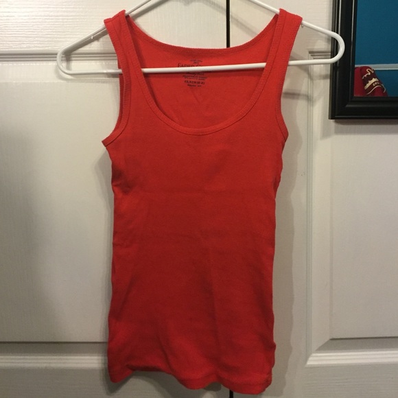 Three tank tops - Picture 2 of 3