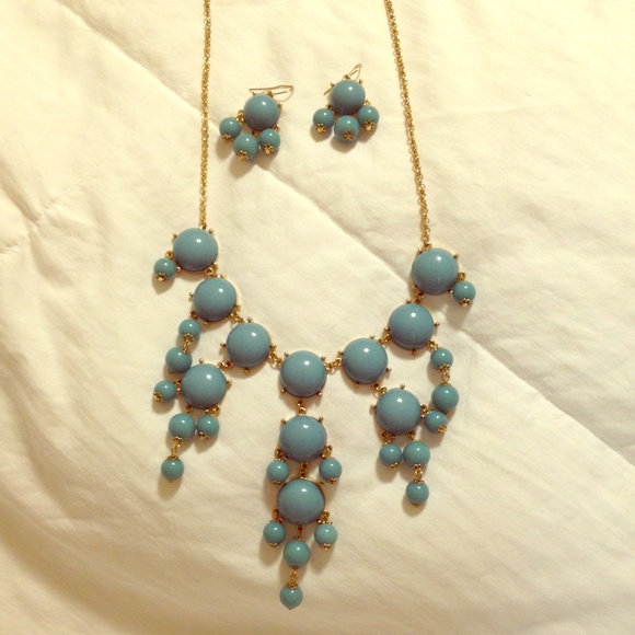 Turquoise bubble necklace with matching earrings