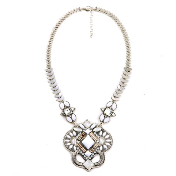 🆕 Gorgeous Boho Statement Necklace - Picture 3 of 4