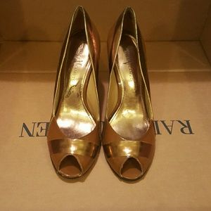 Vince Camuto Gold shoes