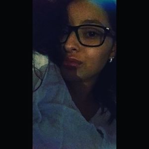 Meet your Posher, Magdalena