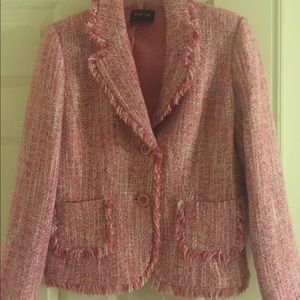 Chic pink woven jacket!