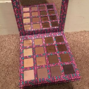 Tarte cosmetics Amazonian clay eyeshadow palette