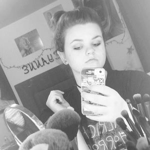 Meet your Posher, Cheyanne