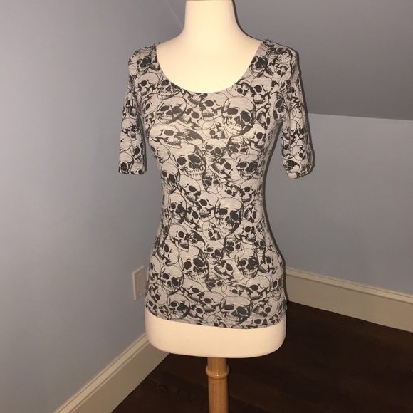 H&M Scoop Back Skull Tee