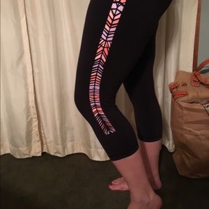 Lululemon wunder unders size 10 crops