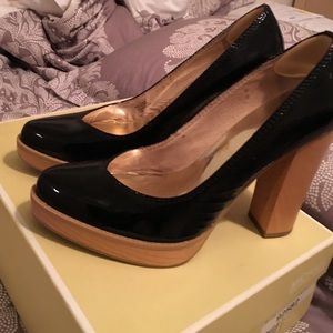 Michael Kors Austin Pump