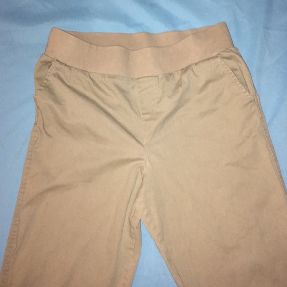 Maternity pants💕Size medium💕 - Picture 2 of 3