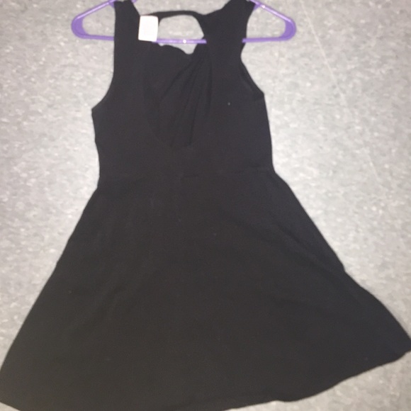 Black dress - Picture 2 of 2