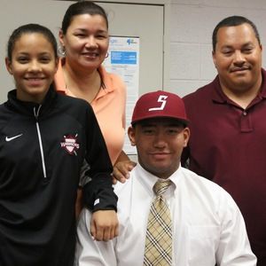 Meet your Posher, Carlos