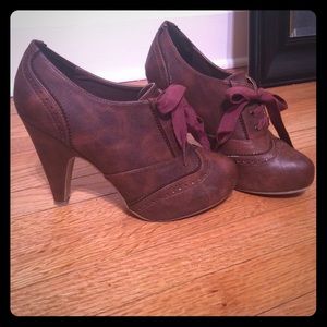 Super cute 3" booties/heels!