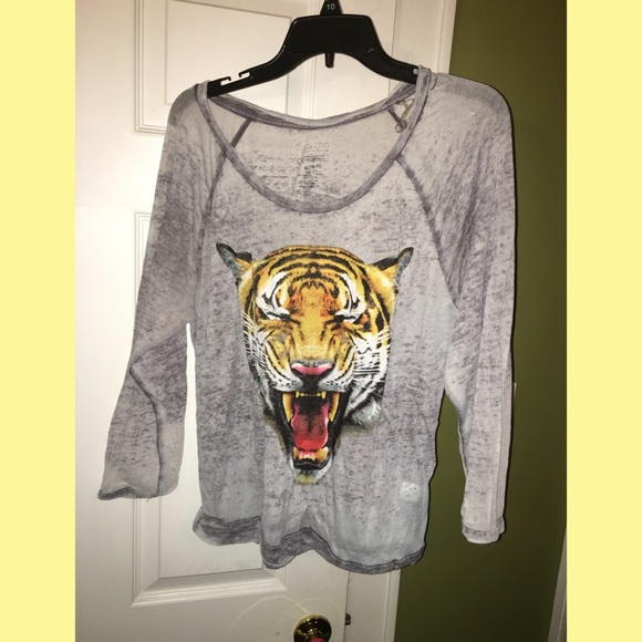 Tiger shirt