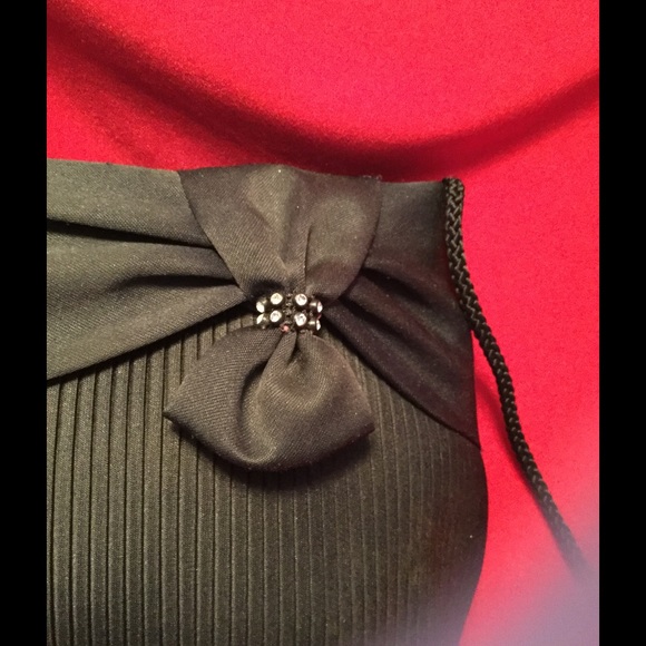 BLACK SATIN CROSS BODY EVENING BAG