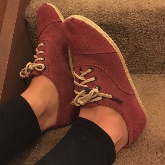 Toms Size 7.5