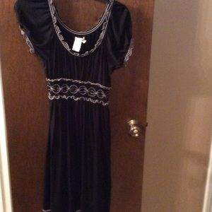 Short sleeve dress