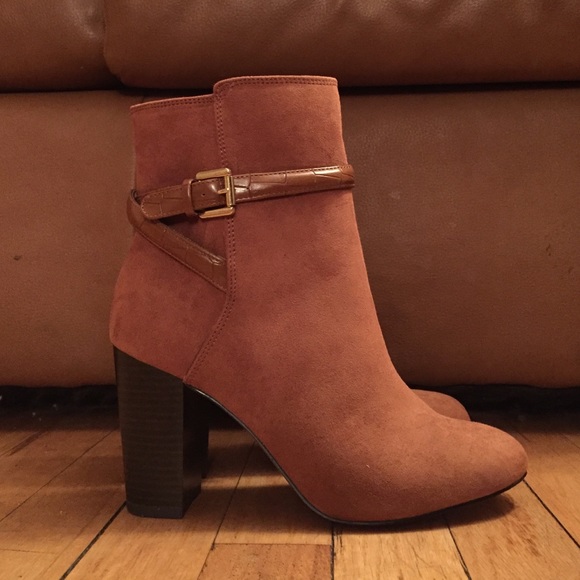 H&M Shoes - Suede Booties