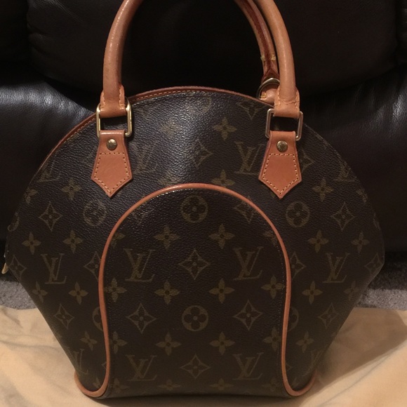 Louis Vuitton Handbags - Authentic Louis Vuitton Ellipse PM