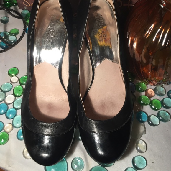 Michael Kors Pumps - Picture 2 of 4
