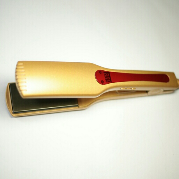Stylish Gold/Red flatiron. "ONLY 1 LEFT"