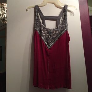 Maroon tank