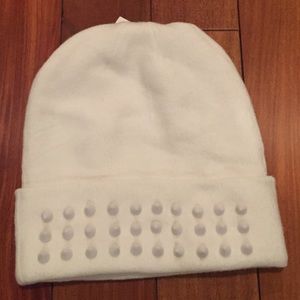 White studded beanie