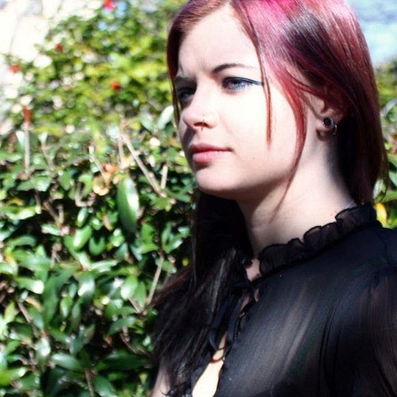 Meet your Posher, Tori