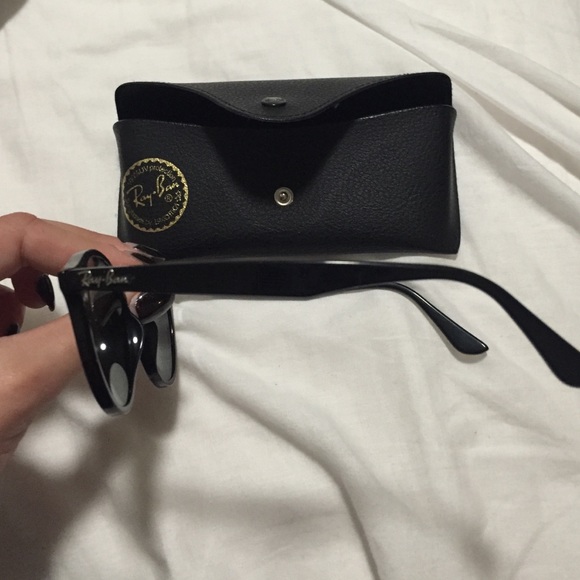 Ray Ban Sunglasses - Picture 2 of 4