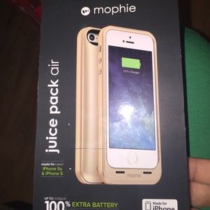 Mophie iPhone 5 charger case