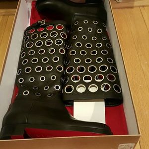 BRAND NEW CHRISTIAN LOUBOUTIN BOOTS authentic