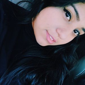 Meet your Posher, Joselin