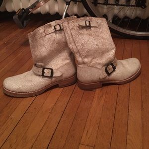 Frye Veronica Shortie distressed Moto boot