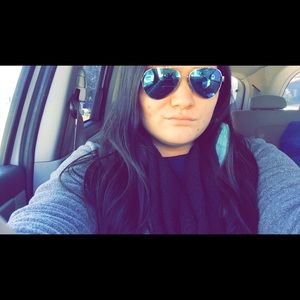 Meet your Posher, Haley