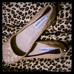 Steve madden flats