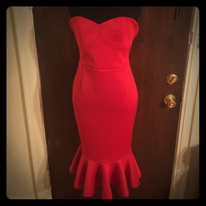 Classically beautiful midi scrub red dress