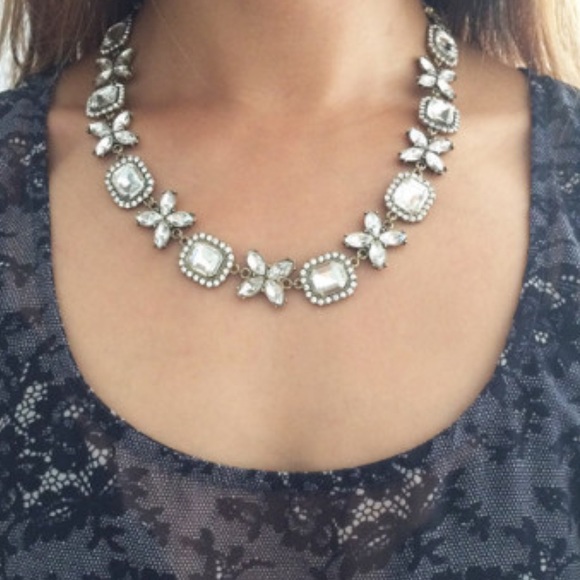 🆕 Crystal Classic Choker Necklace - Picture 2 of 4