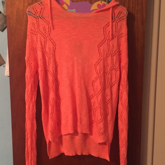 Pull over sweater