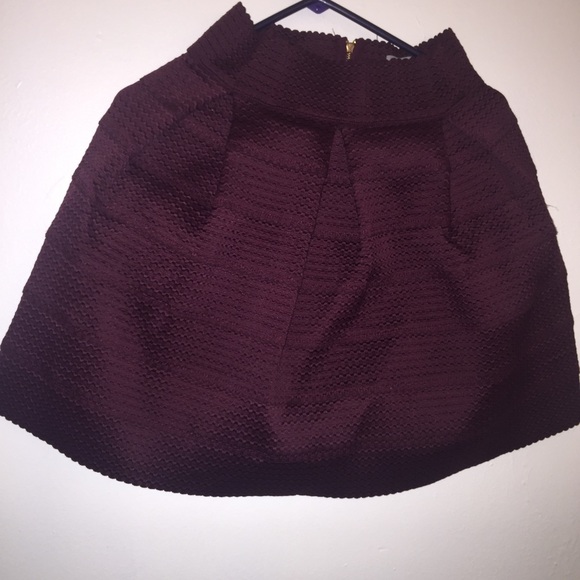 Pleaded skirt - Picture 1 of 1