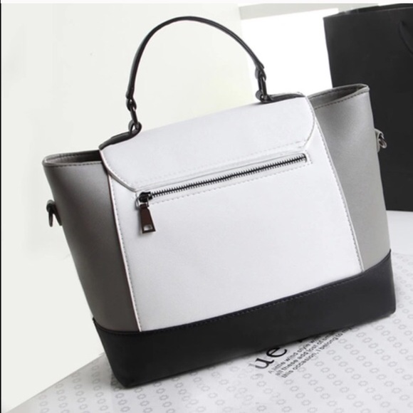 Trendy Chic Bag - Picture 2 of 4