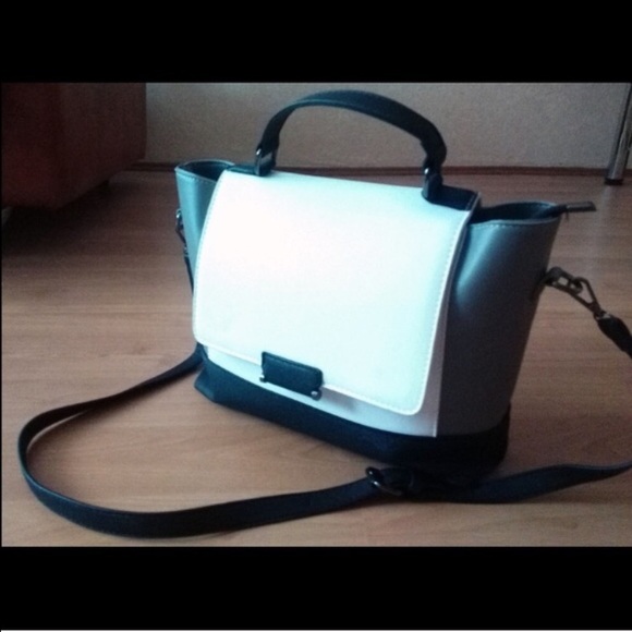 Trendy Chic Bag - Picture 3 of 4