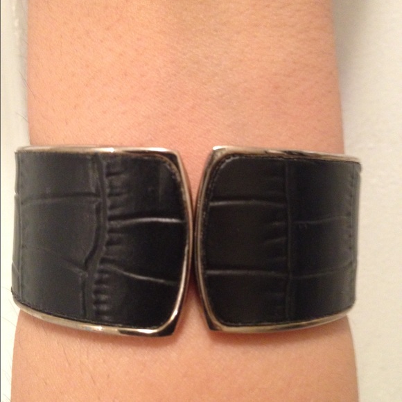 Watch - Picture 2 of 2