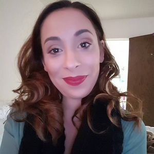 Meet your Posher, Christiana