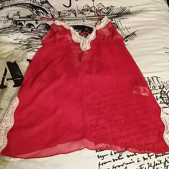 H&M Red Nighty - Picture 1 of 3