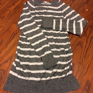 😽Liz Lange grey&white stripe long sleeve shirt😽