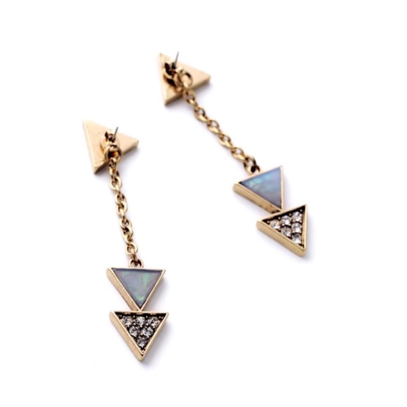 🆕 Triangle Dangle Earrings - Picture 3 of 4