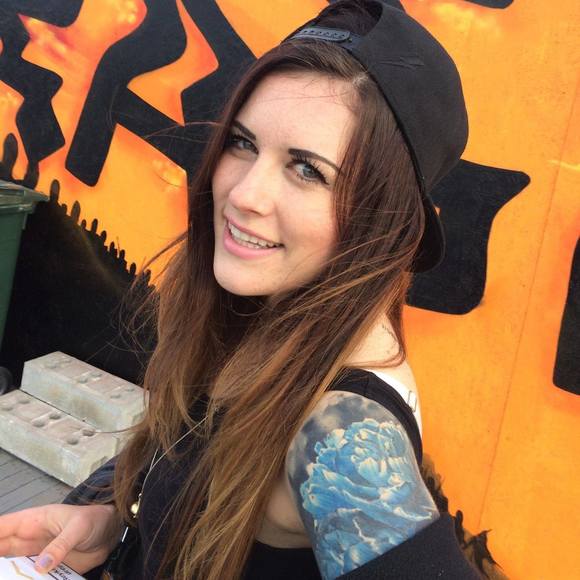 Meet your Posher, Hannah - Picture 1 of 1