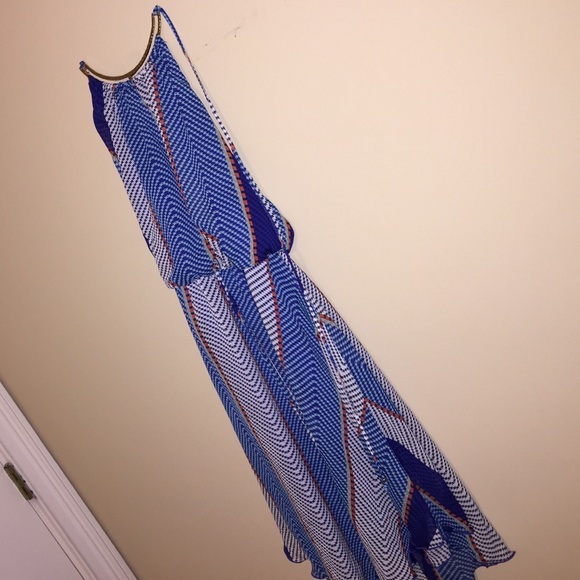 Backless necklace dress