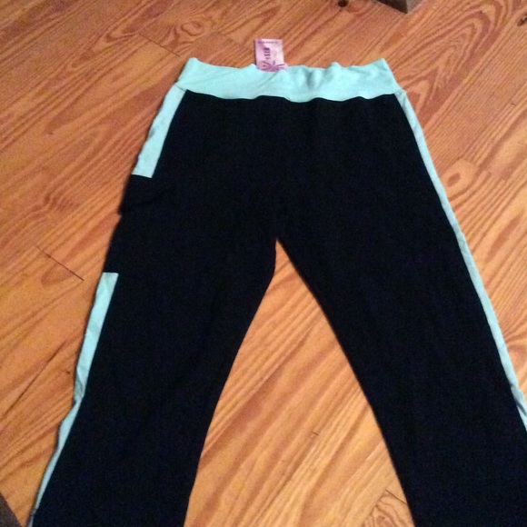 Capri Exercise Leggings