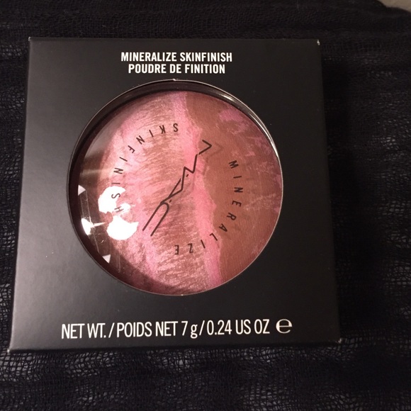 MAC Mineralize Skinfinish