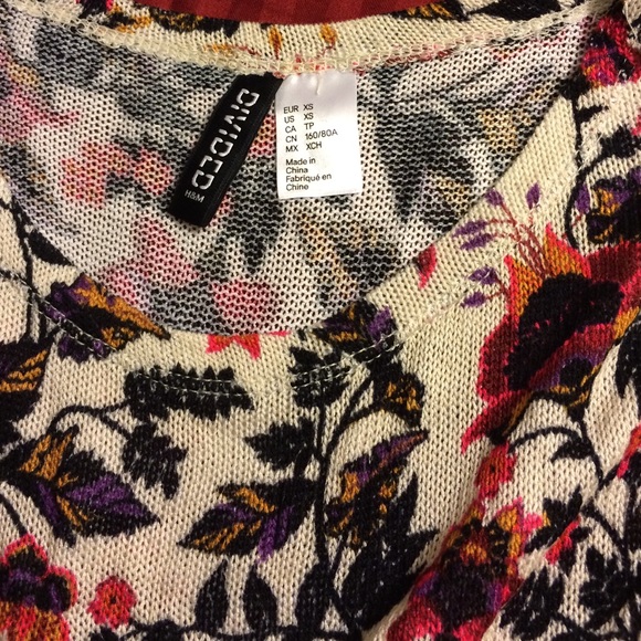 Top - Picture 2 of 2