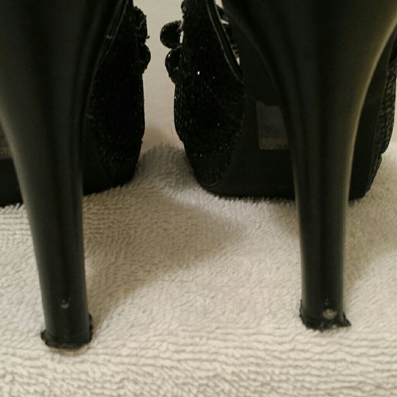 Black sequin slingbacks with bow detail - Picture 2 of 4